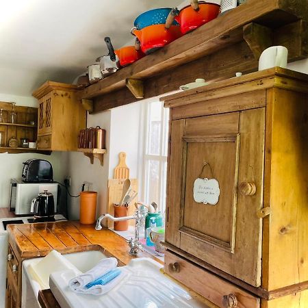 The Beehive, Ground Floor Apartment In Norfolk, No Shared Amenities Downham Market Extérieur photo