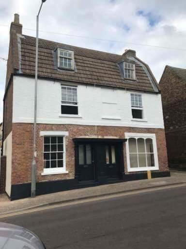 The Beehive, Ground Floor Apartment In Norfolk, No Shared Amenities Downham Market Extérieur photo
