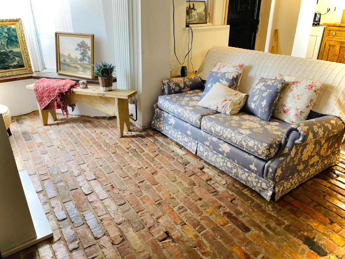 The Beehive, Ground Floor Apartment In Norfolk, No Shared Amenities Downham Market Extérieur photo