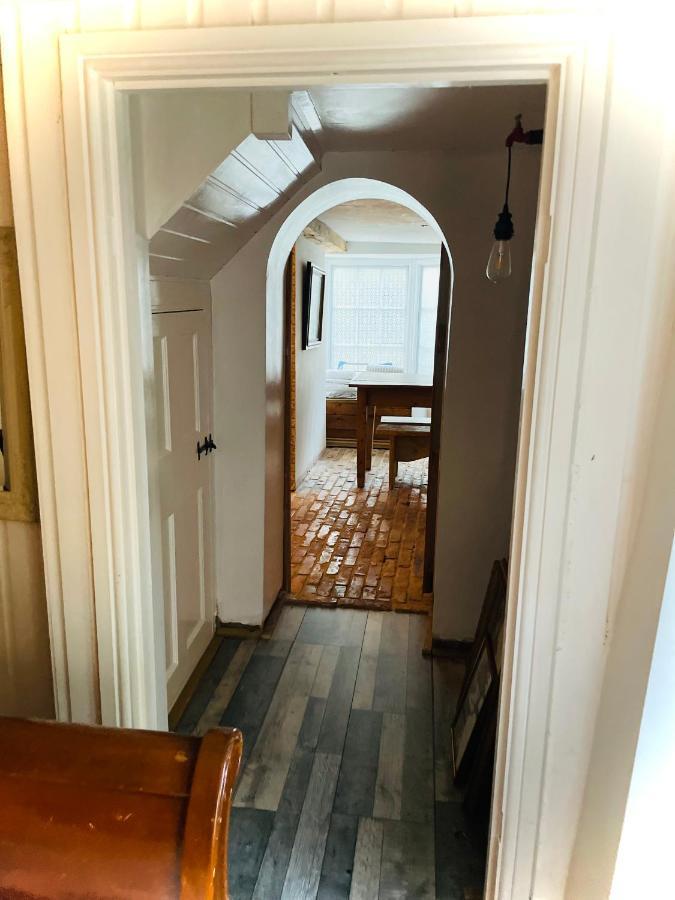 The Beehive, Ground Floor Apartment In Norfolk, No Shared Amenities Downham Market Extérieur photo